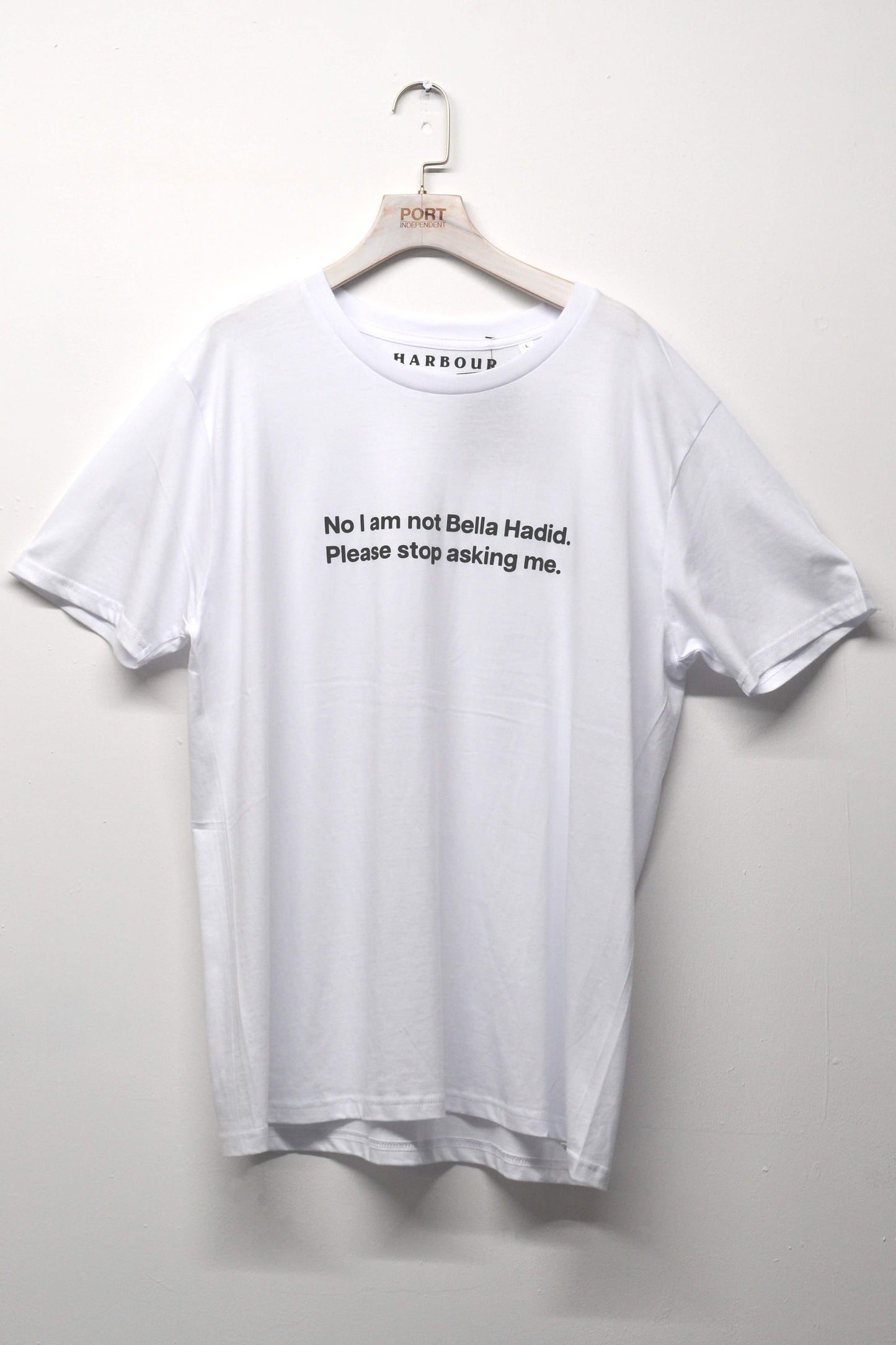 No I'm not Bella Hadid Tee